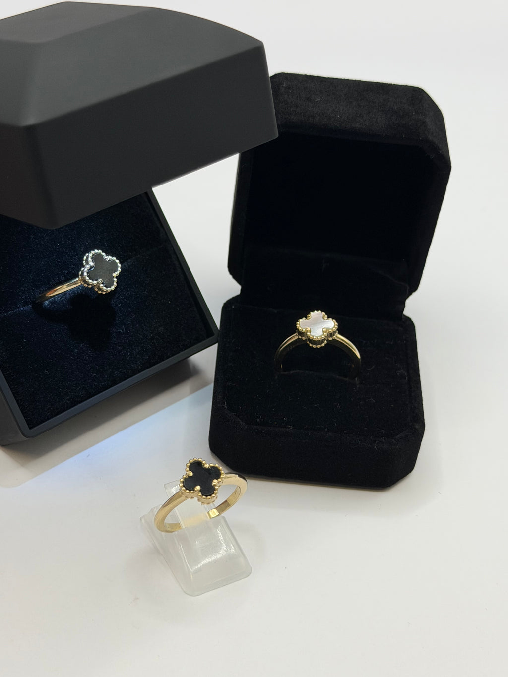 Clover Ring