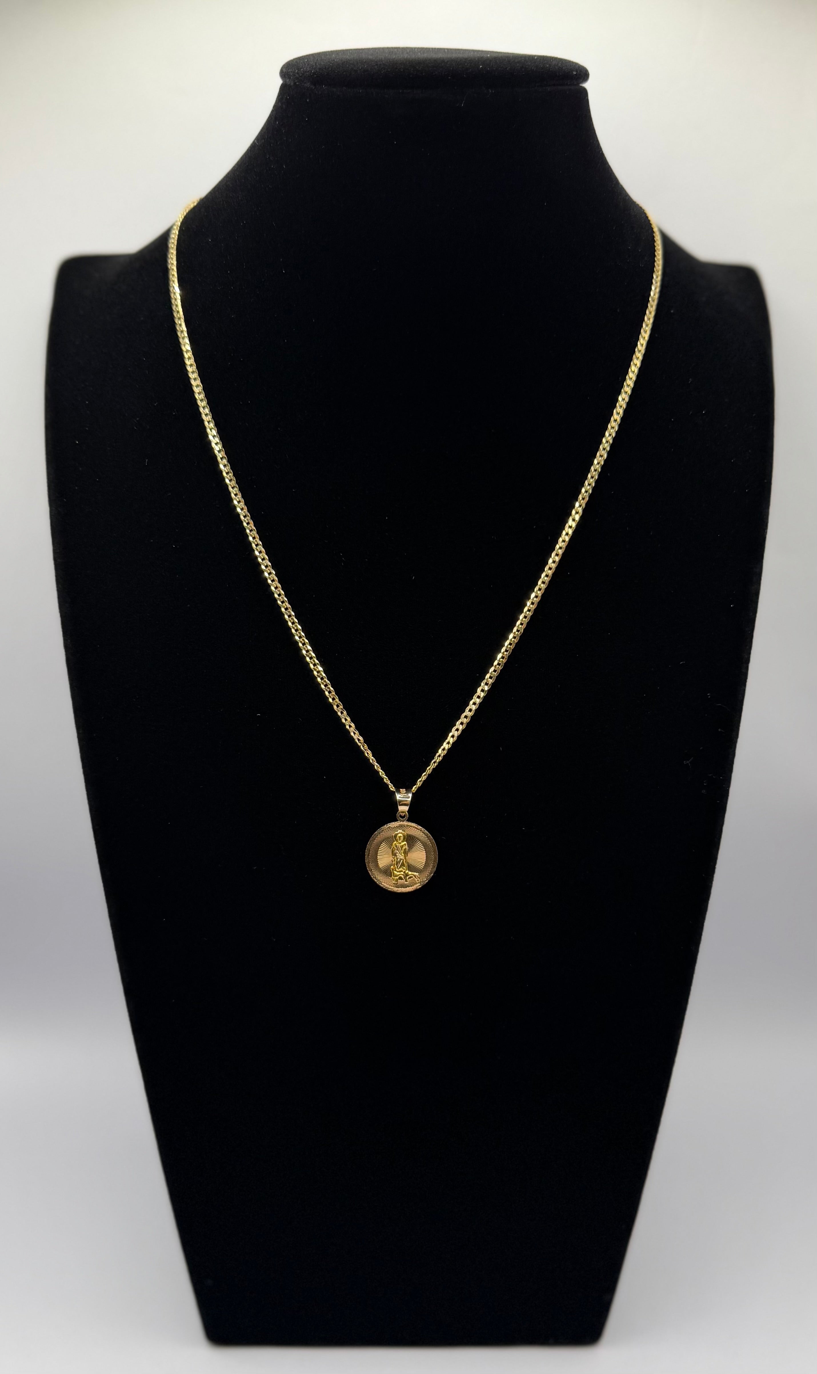 San Lazaro Chain