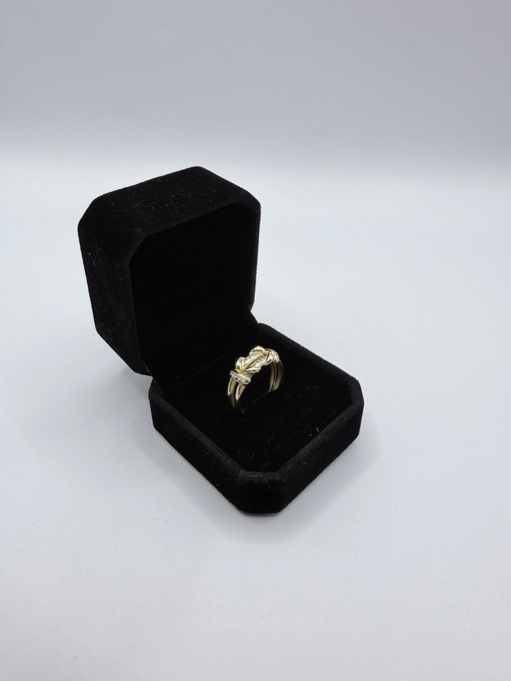 Knot Ring With Stones