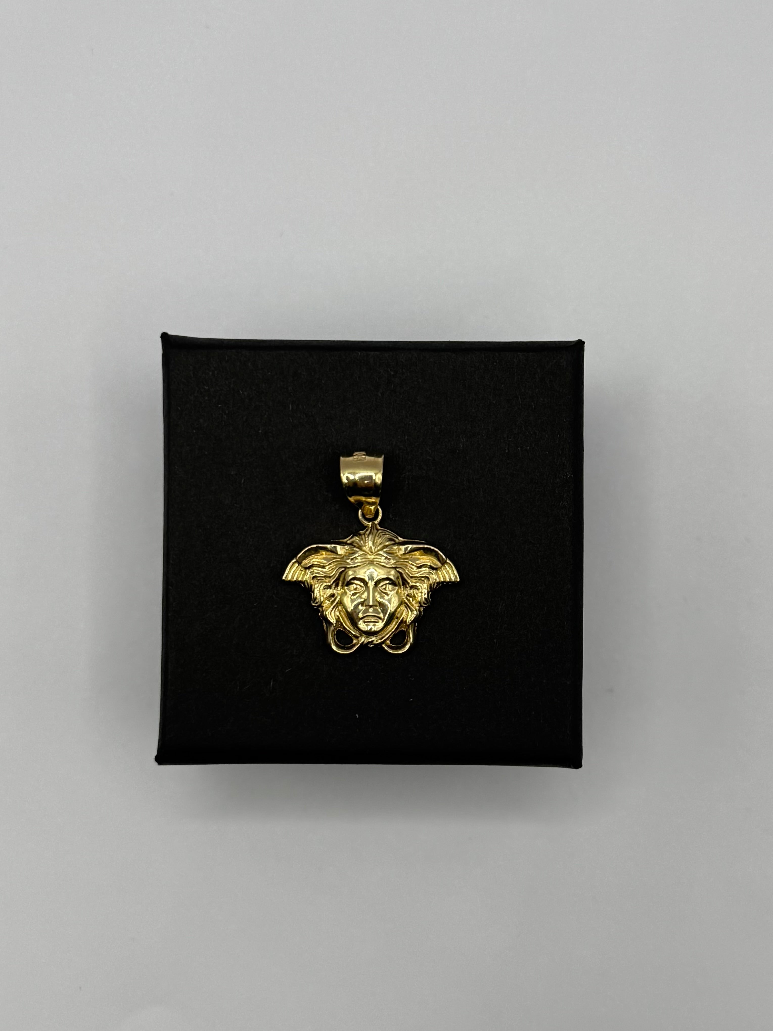 Versace Charm