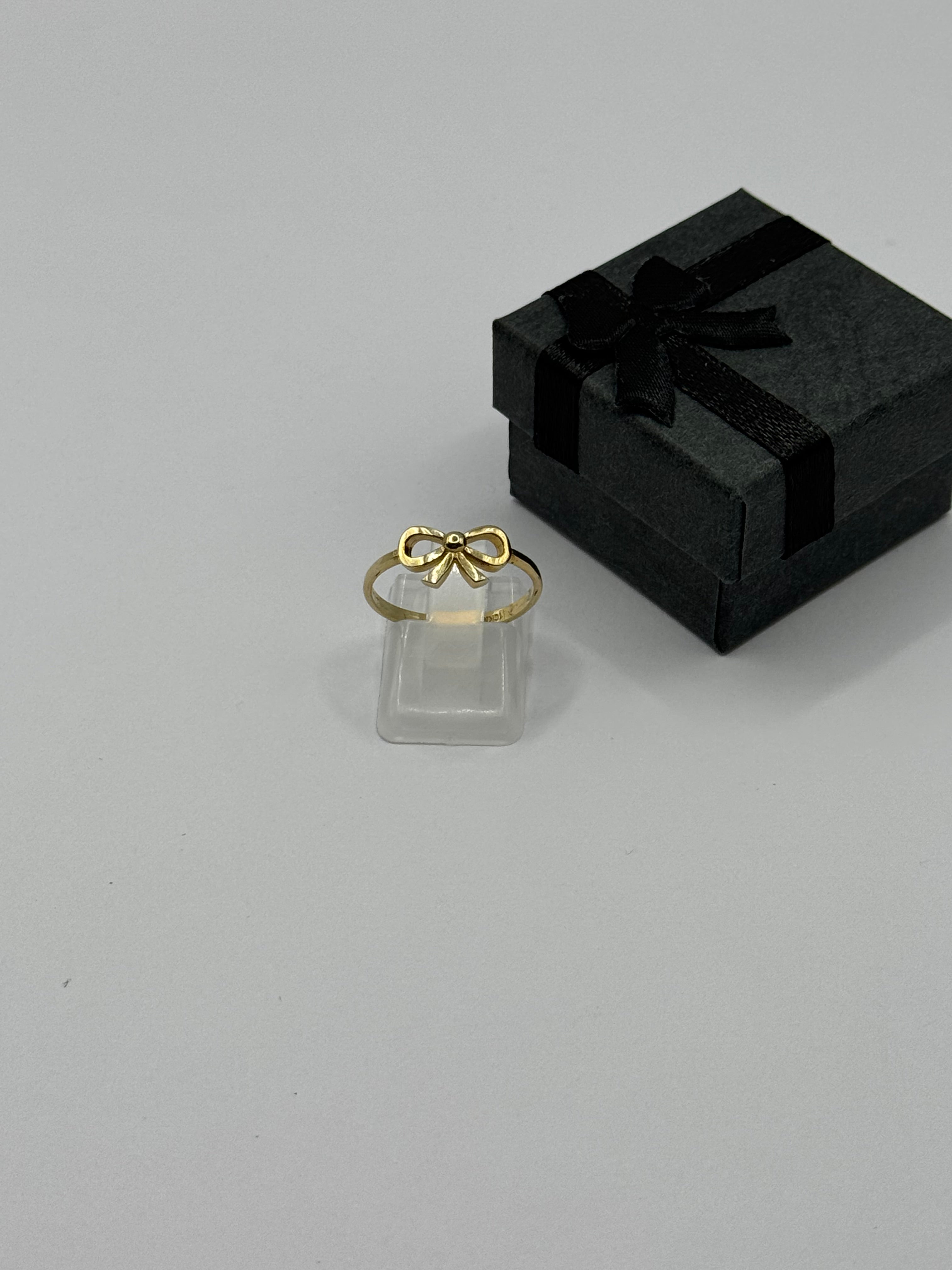 Ribbon Ring