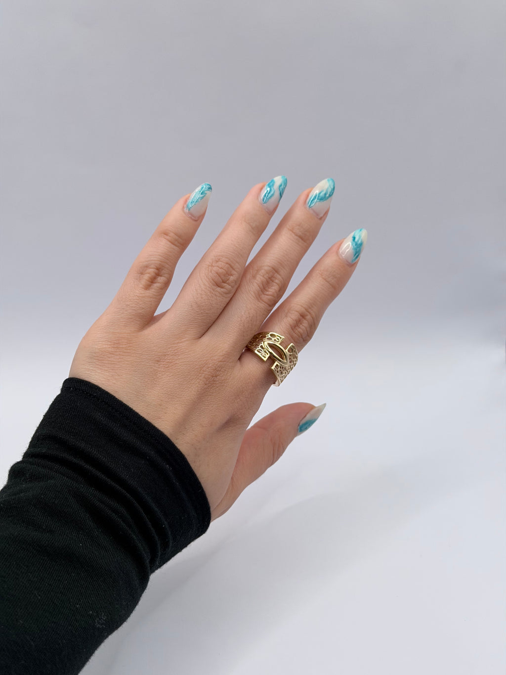 Openwork Geometric Design Ring
