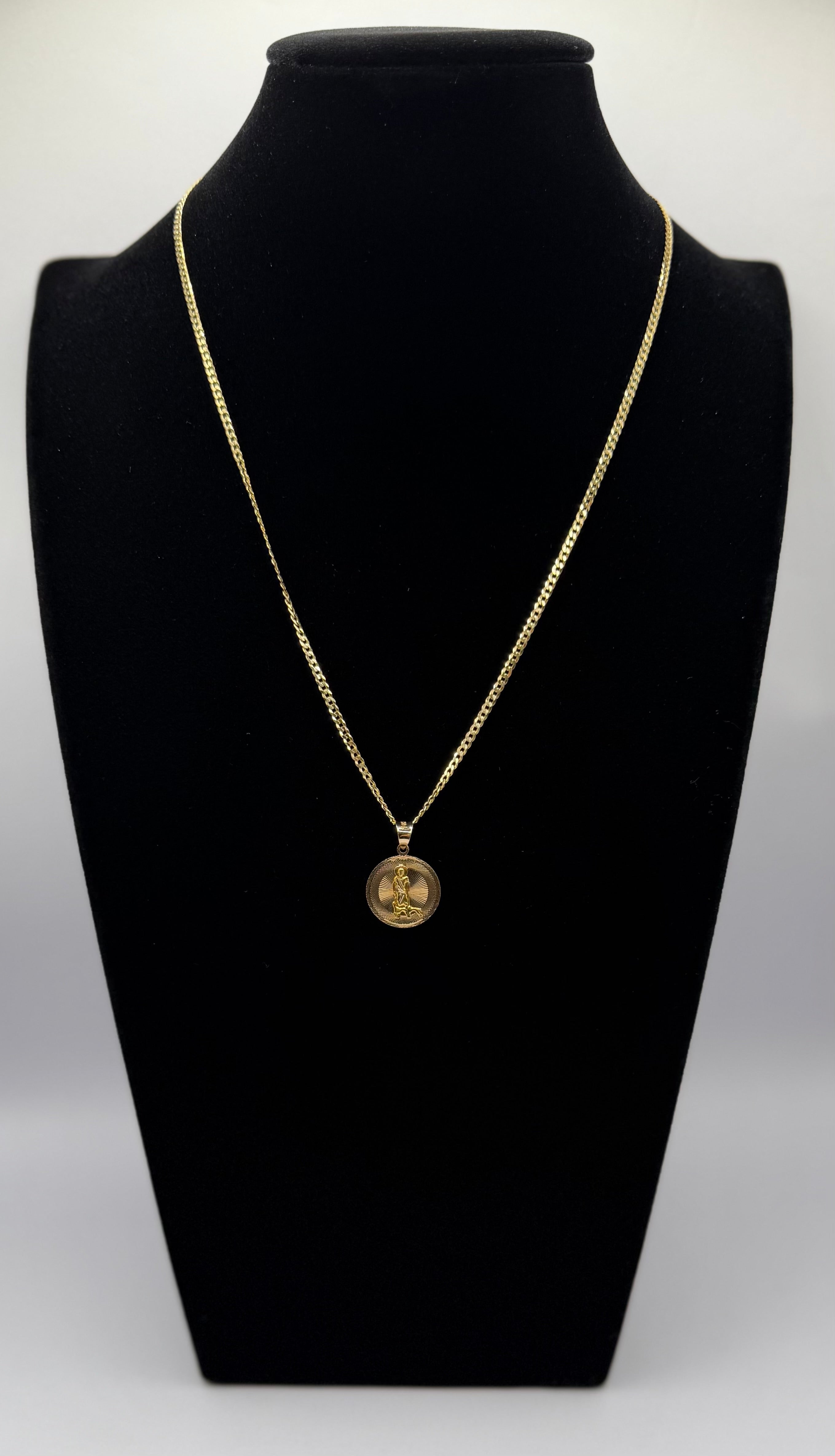 San Lazaro Chain