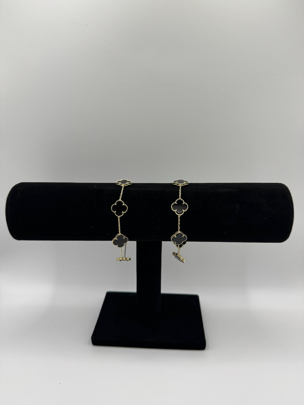 Deluxe Van Cleef Bracelet