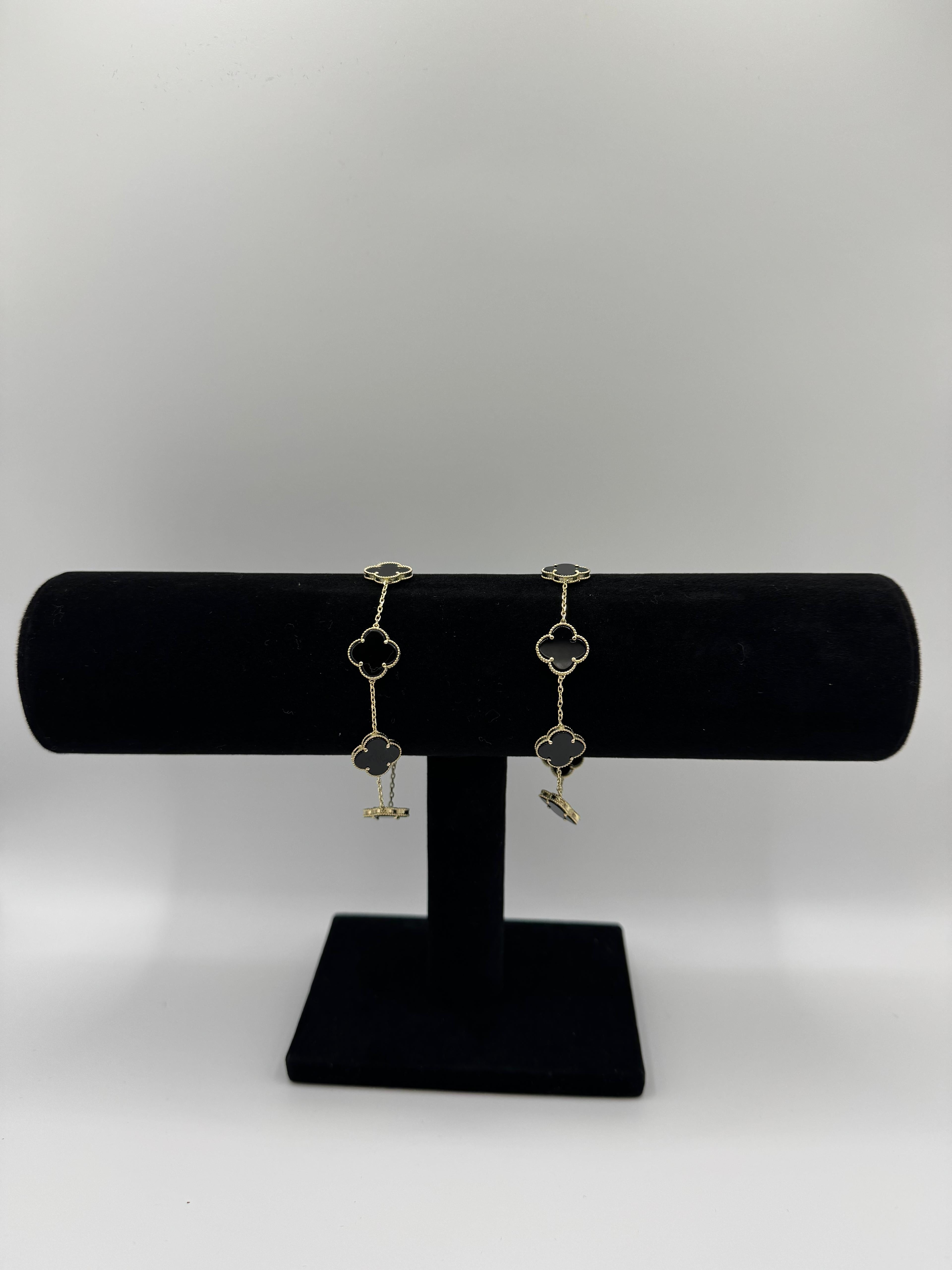 Deluxe Van Cleef Bracelet