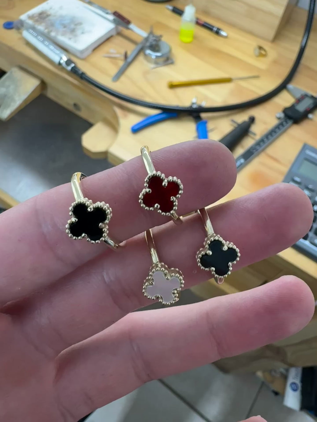 Clover Ring
