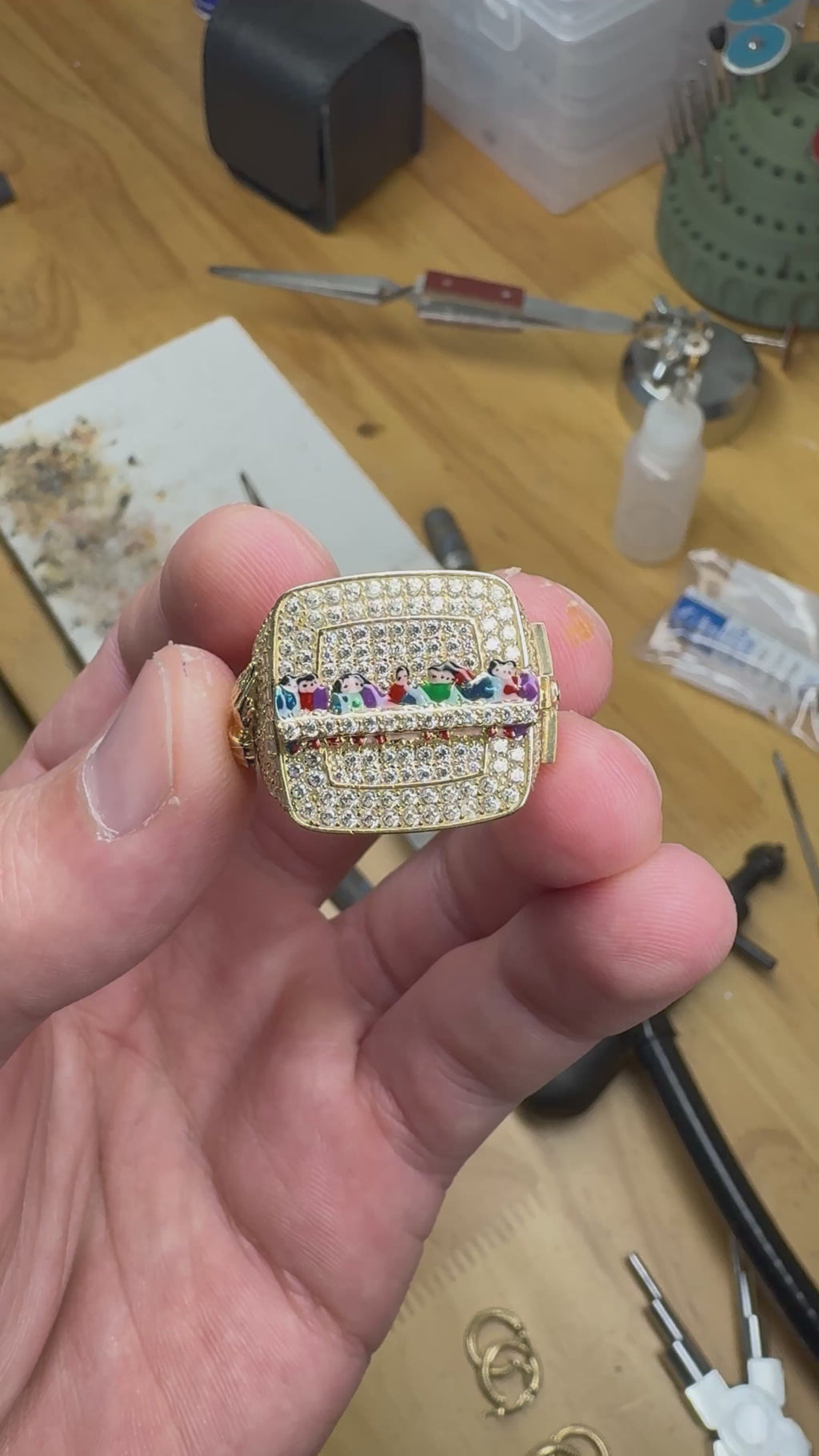 Última cena Ring