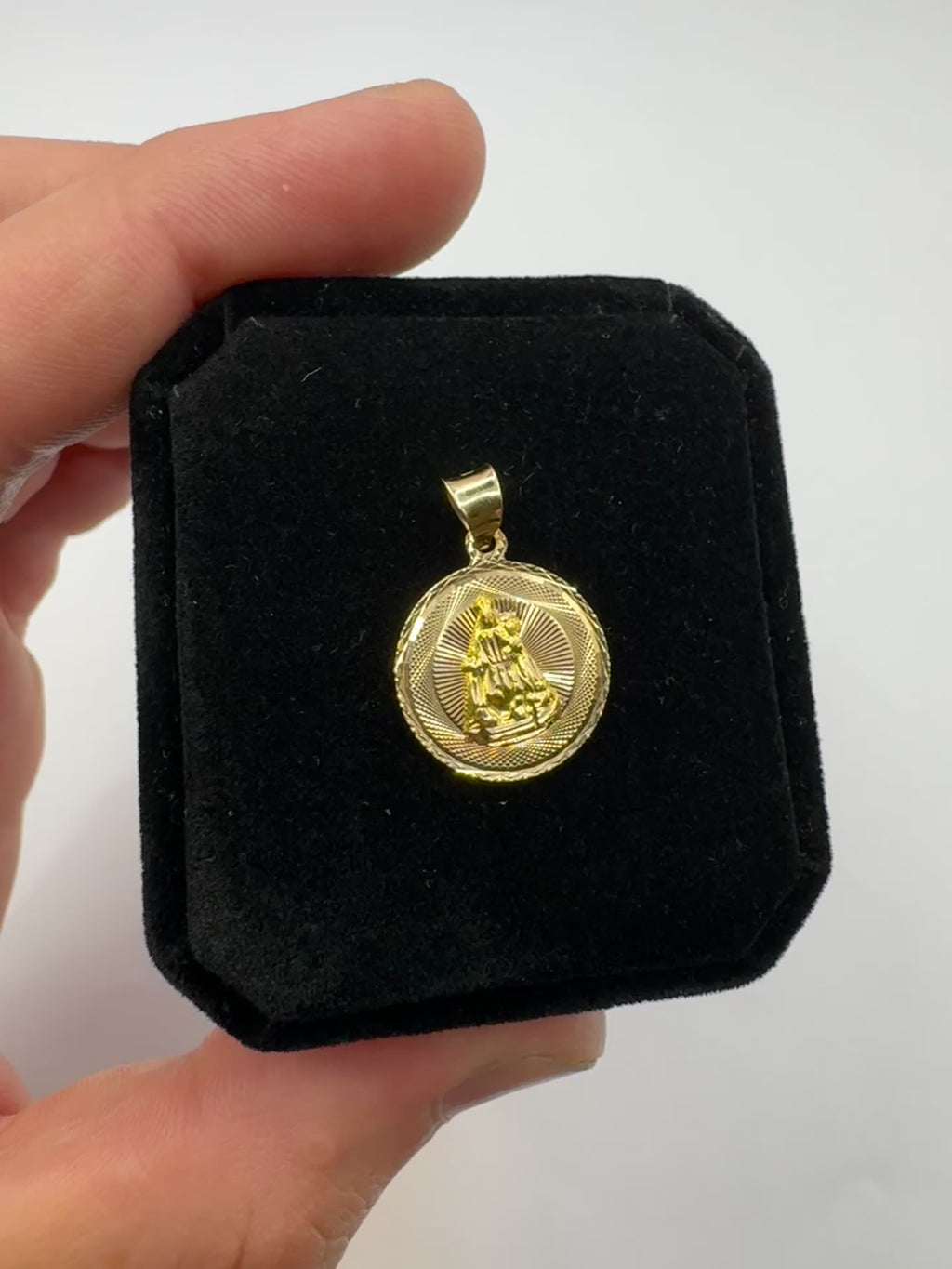 Virgen Chain